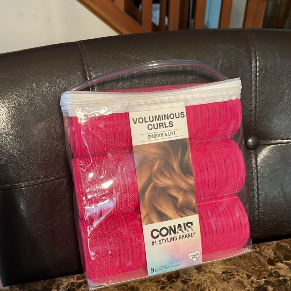 Conair Voluminous Curls Curlers - Picture 12 of 14